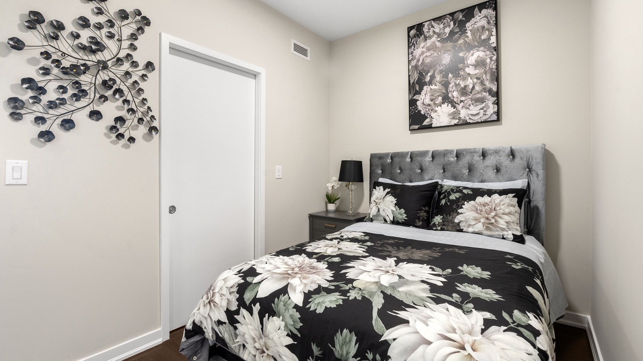 Photo of Bedroom in Toronto Entertainment District