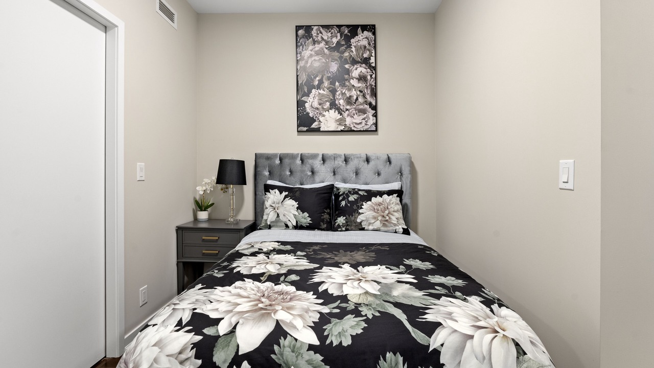 Photo of Bedroom in Toronto Entertainment District