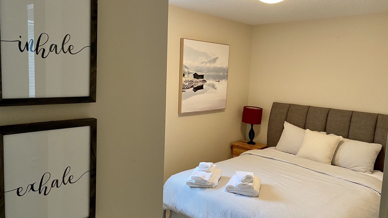 Photo of Bedroom in Courtenay