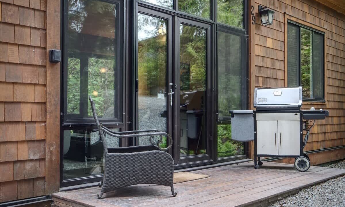 Photo of Patio Balcony in Port Renfrew