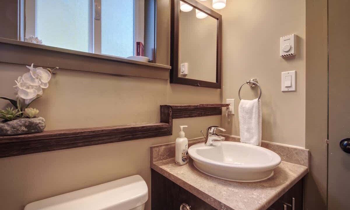 Photo of Bathroom in Port Renfrew