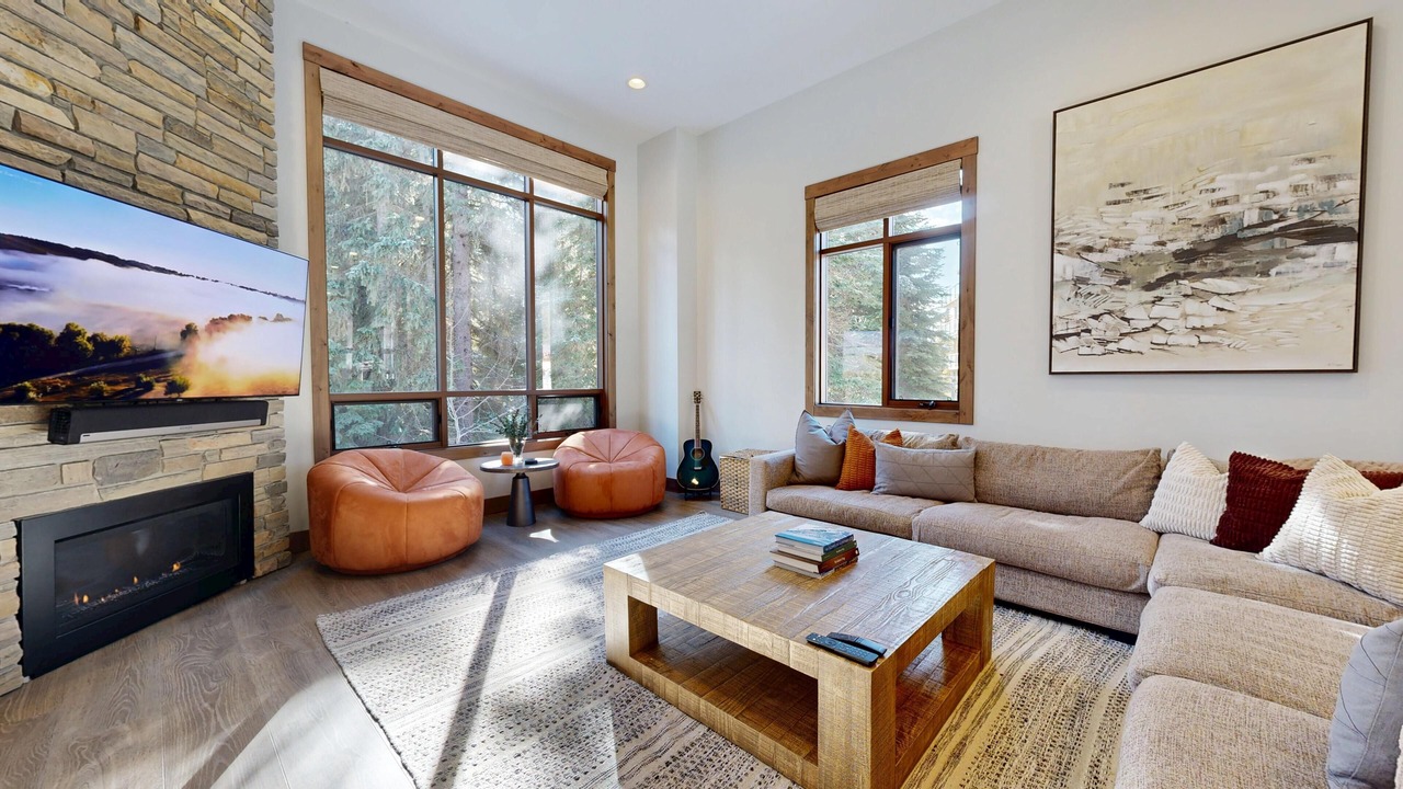 Photo of Livingroom in Sundance Estates