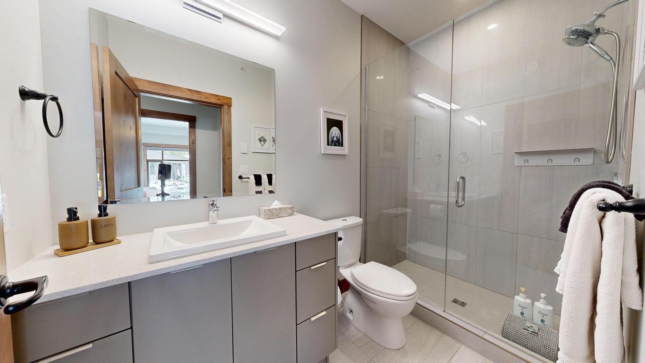 Photo of Bathroom in Sundance Estates