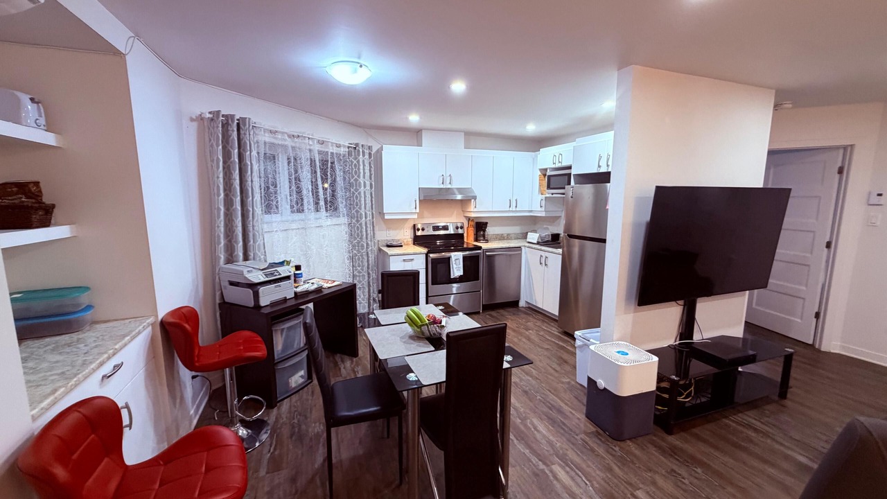Photo of Kitchen in Dollard-des-Ormeaux