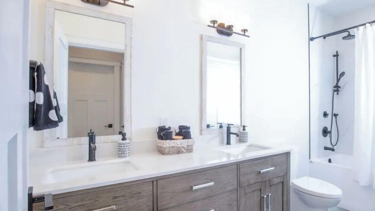 Photo of Bathroom in Regional District of Nanaimo