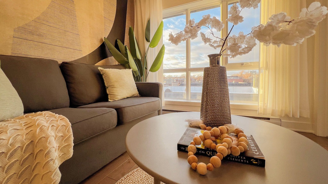 Photo of Livingroom in Cote-Des-Neiges—Notre-Dame-De-Grace