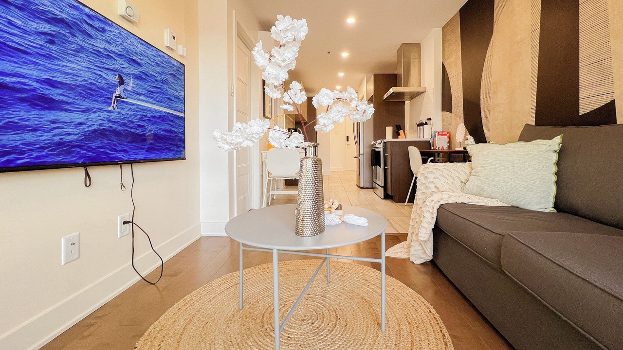 Photo of Livingroom in Cote-Des-Neiges—Notre-Dame-De-Grace