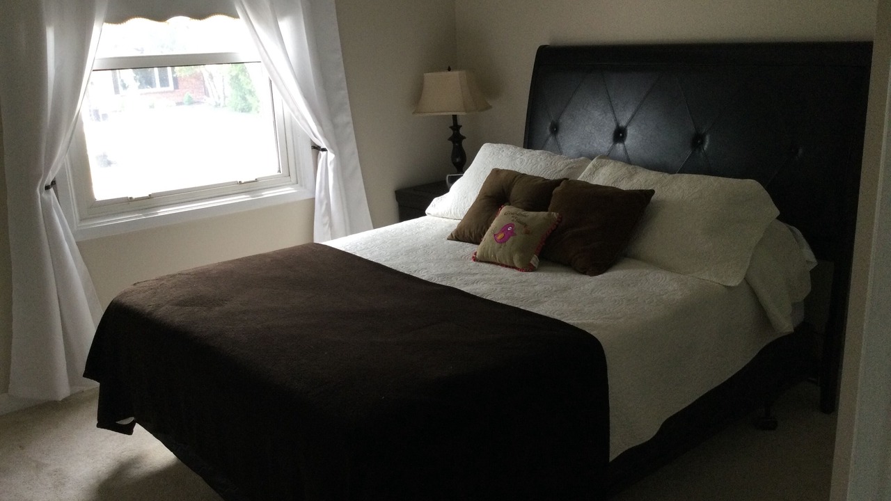 Photo of Bedroom in Sarnia