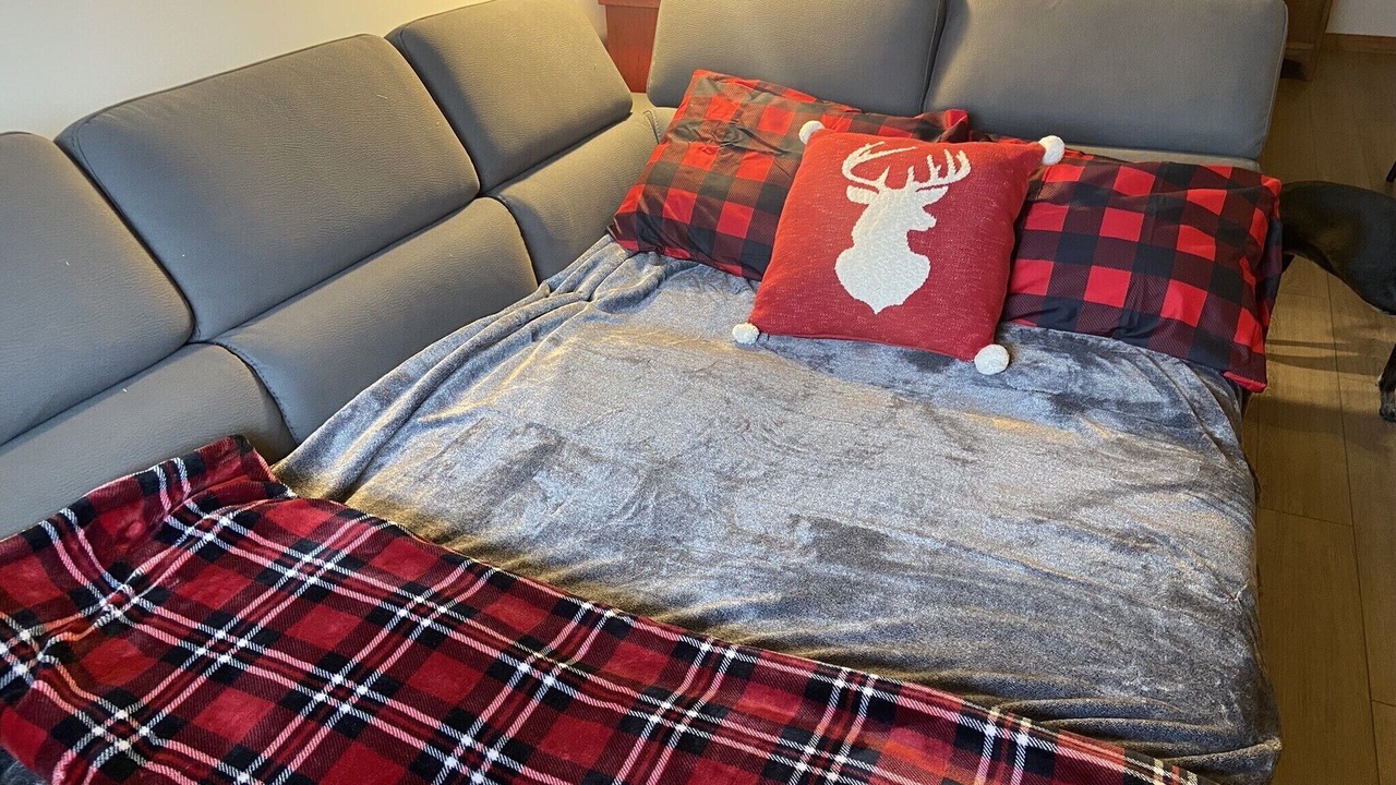 Photo of Bedroom in Apex Mountain