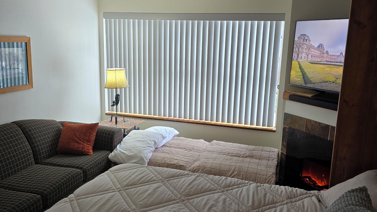 Photo of Bedroom in Okanagan-Similkameen