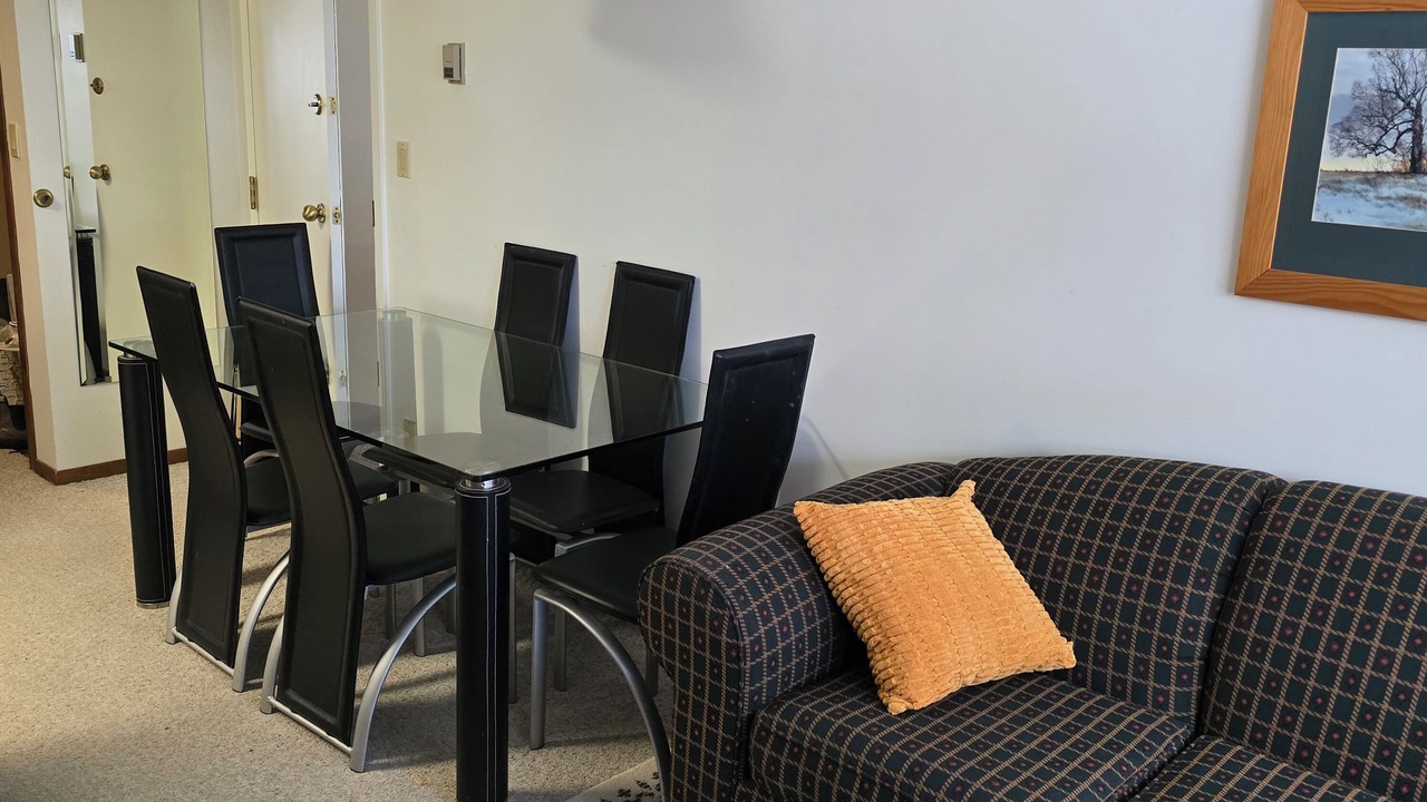 Photo of Livingroom in Okanagan-Similkameen