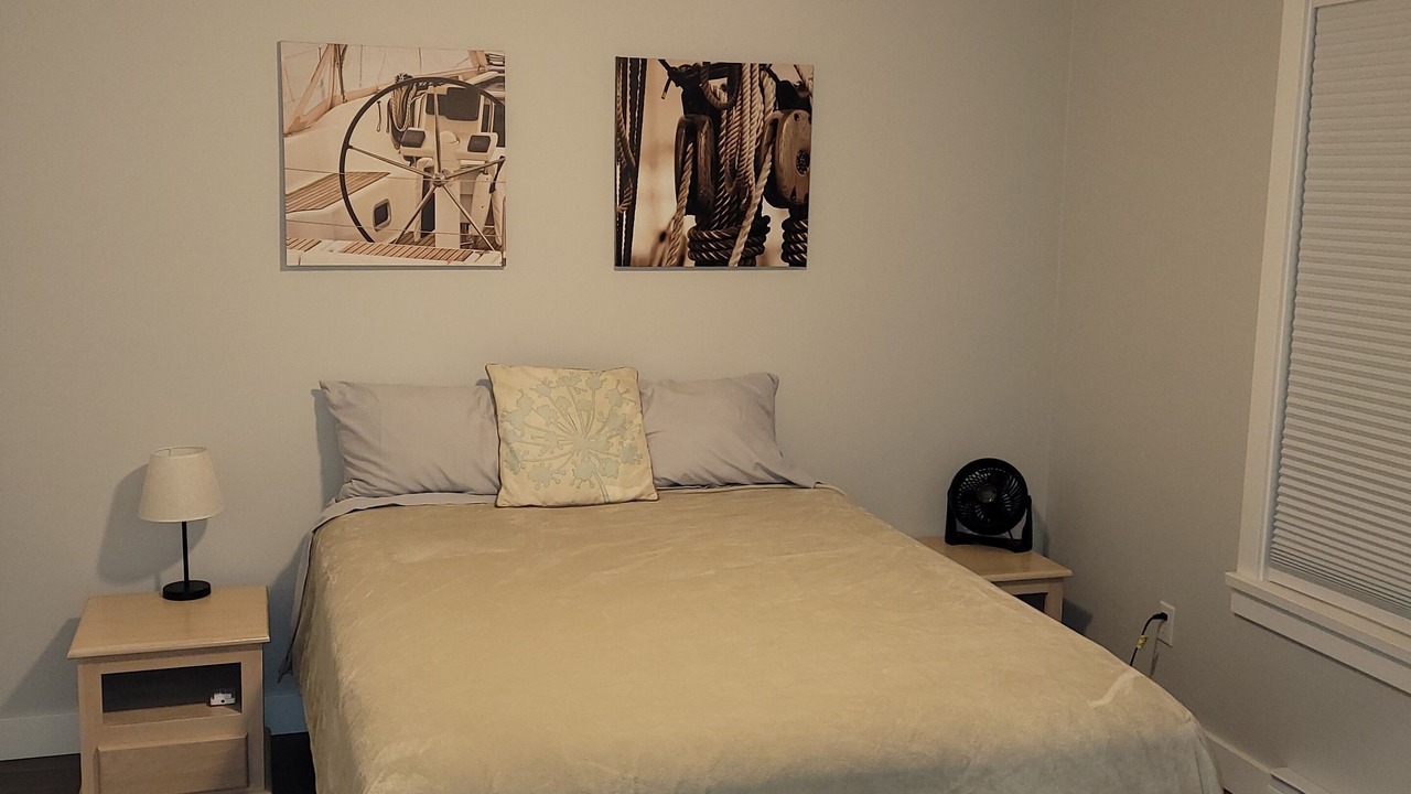 Photo of Bedroom in Halfmoon Bay
