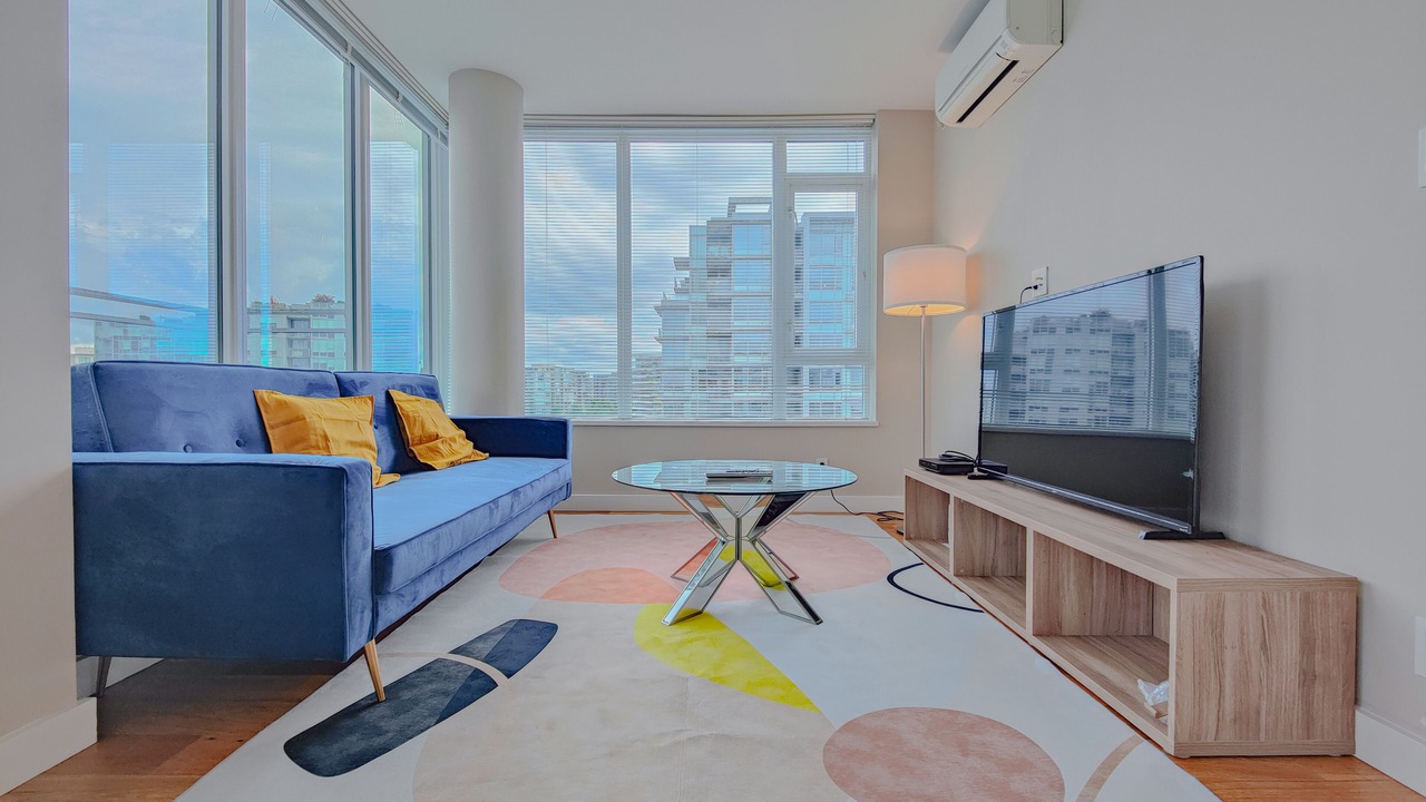 Photo of Livingroom in Richmond City Centre