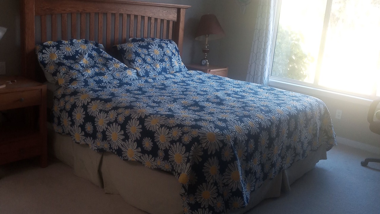 Photo of Bedroom in Okanagan-Similkameen