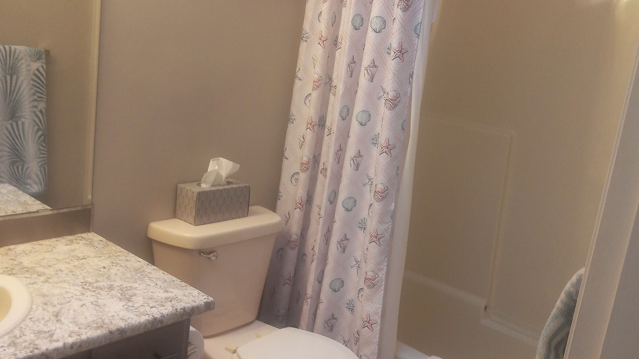 Photo of Bathroom in Okanagan-Similkameen