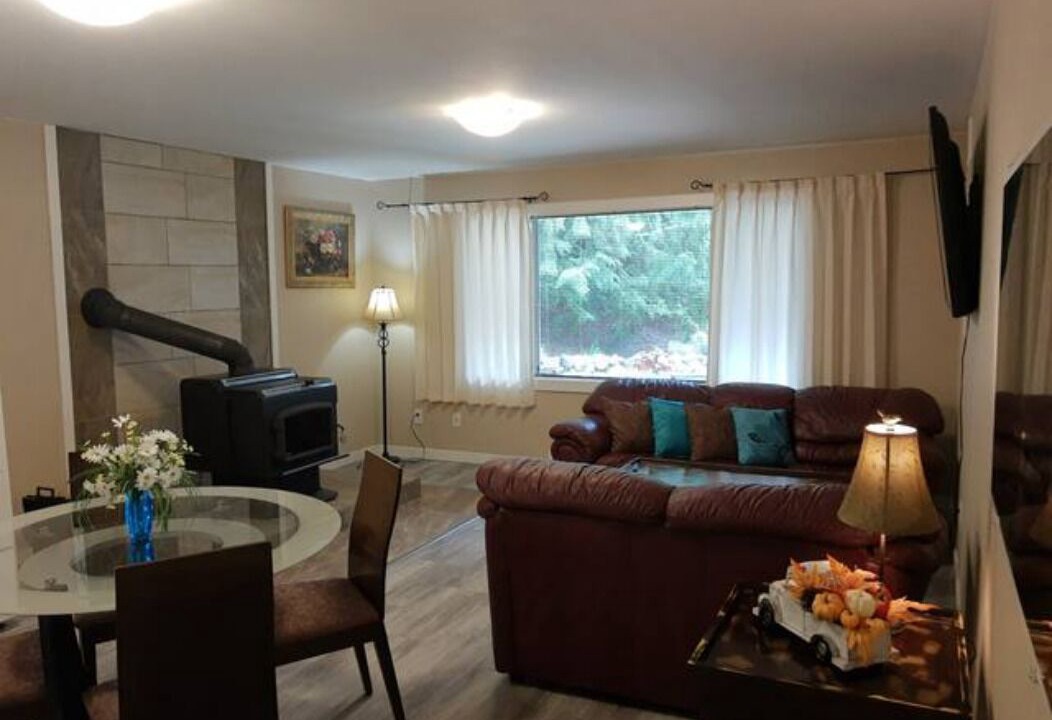 Photo of Livingroom in Otter Point
