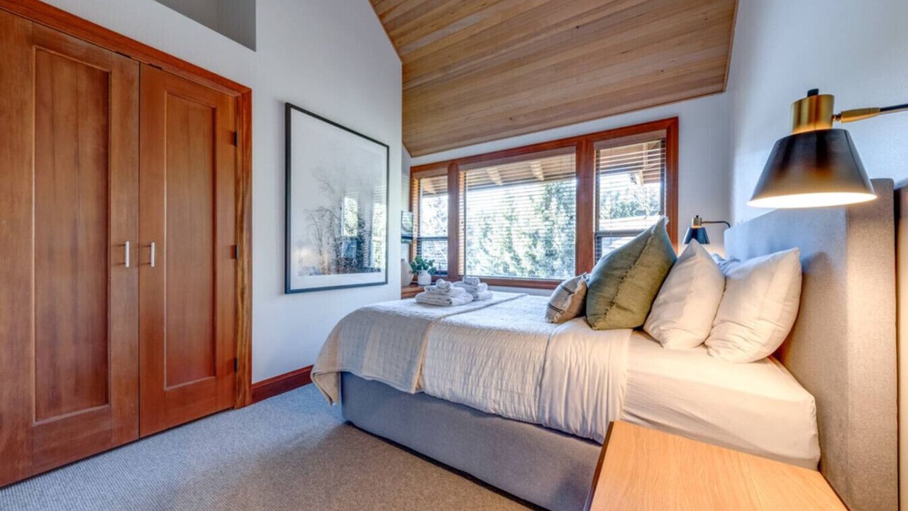 Photo of Bedroom in Village North