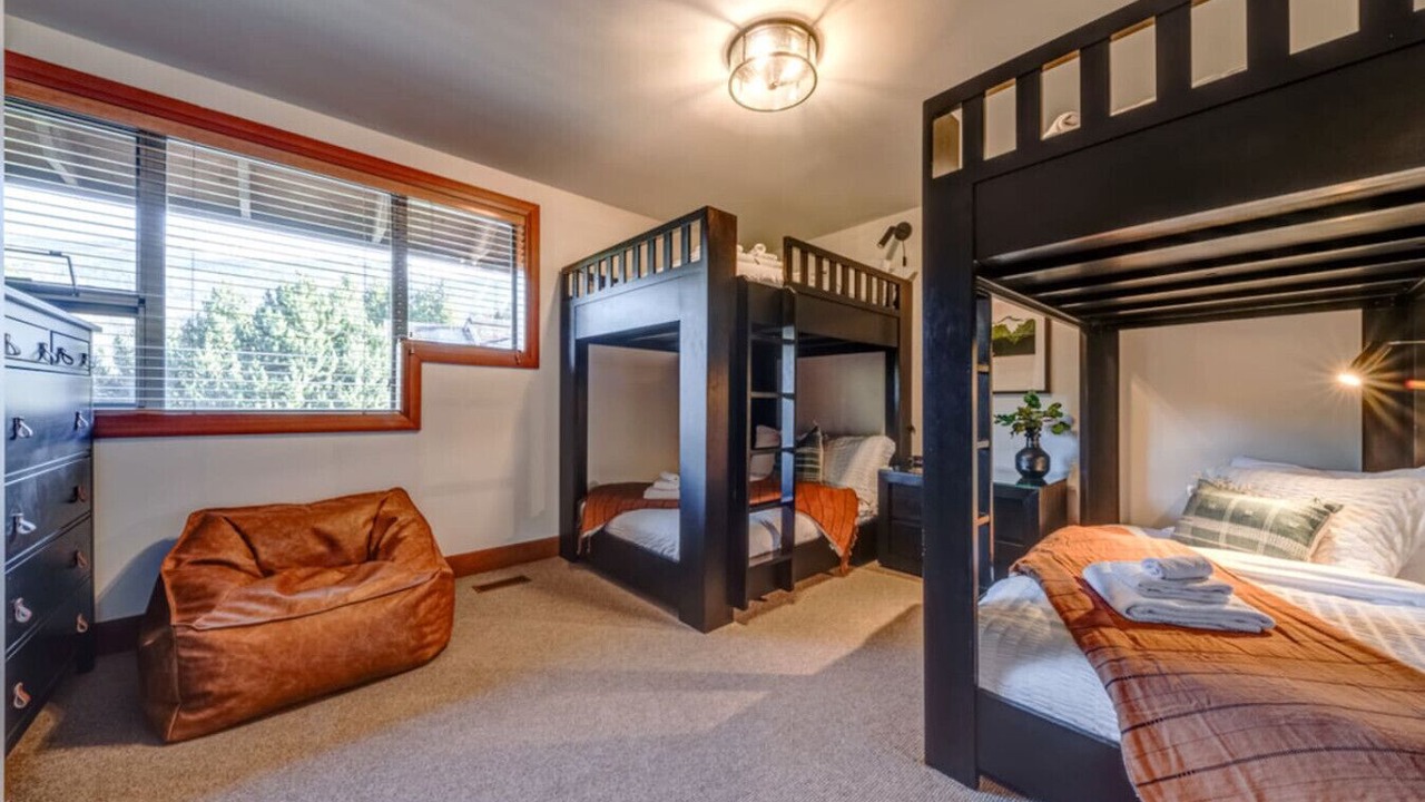 Photo of Bedroom in Village North