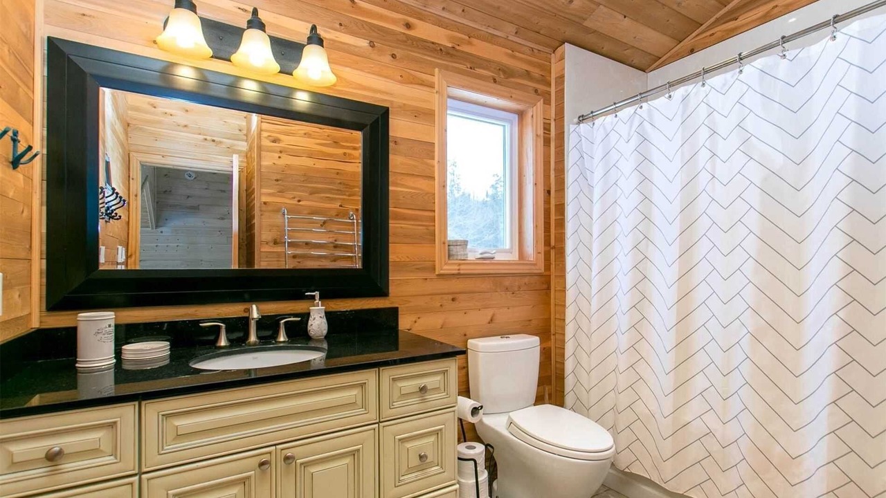 Photo of Bathroom in Northern Bruce Peninsula