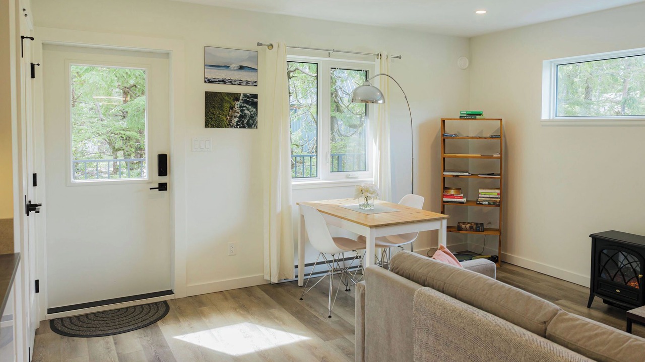 Photo of Livingroom in Ucluelet