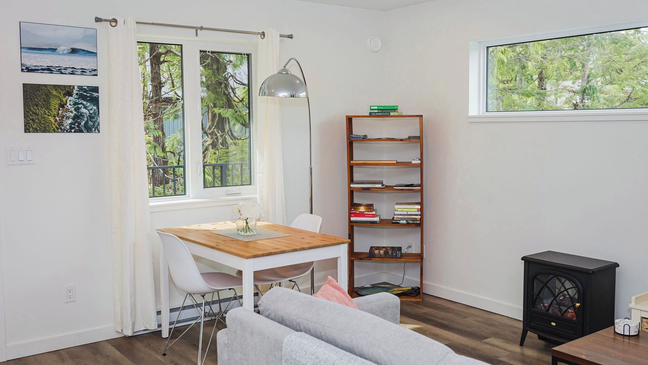 Photo of Livingroom in Ucluelet