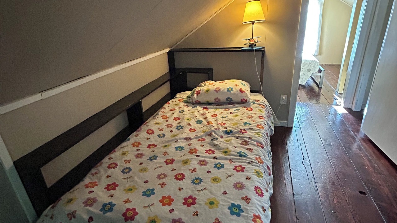 Photo of Bedroom in Youbou