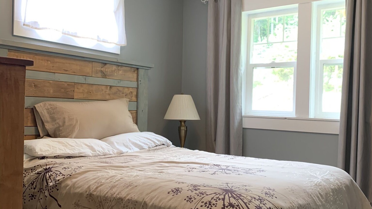 Photo of Bedroom in Youbou