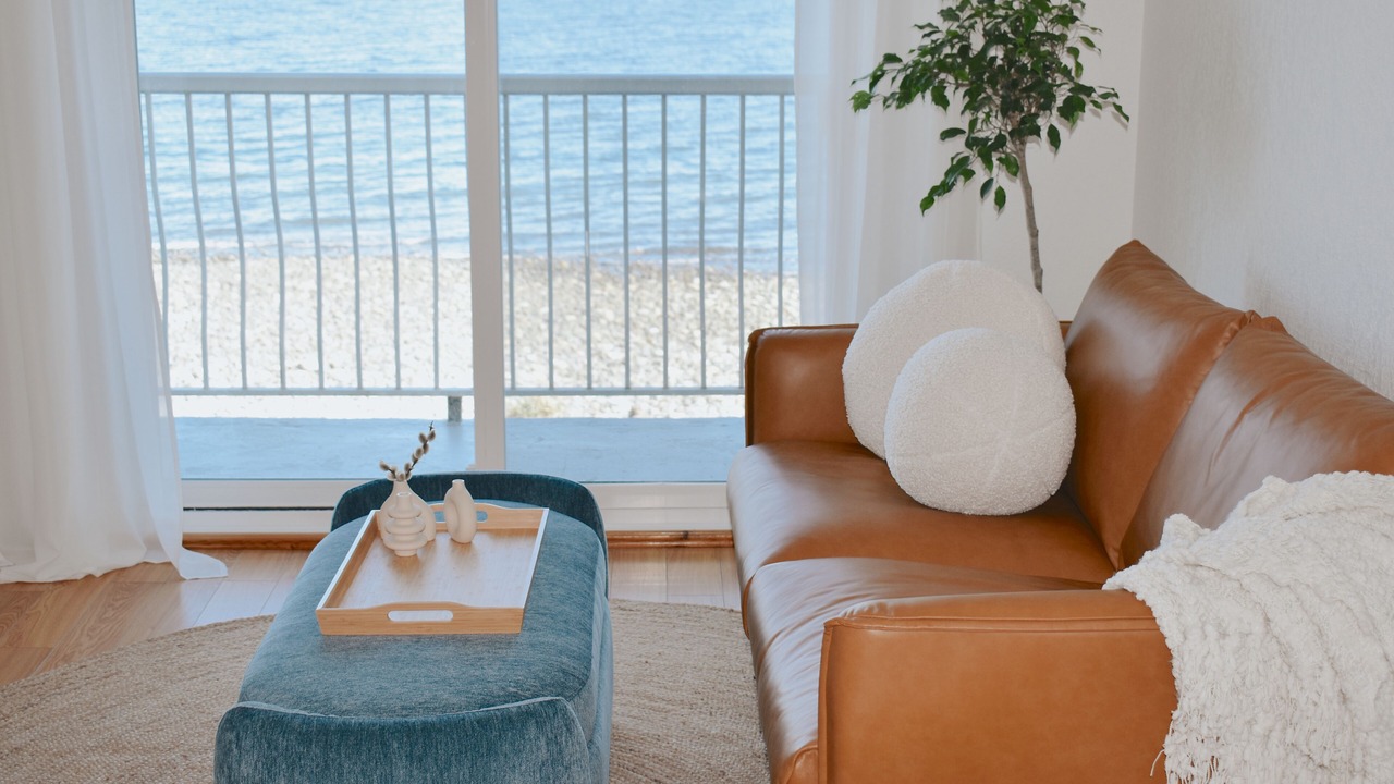 Photo of Livingroom in Courtenay