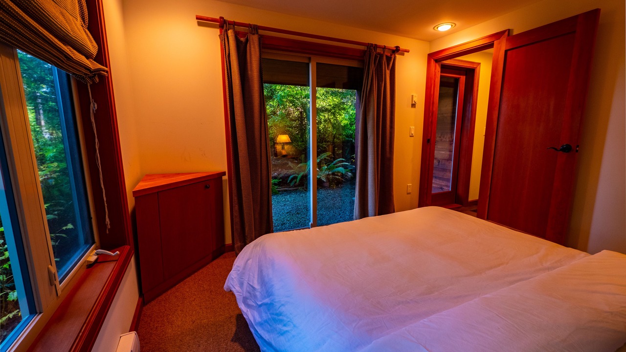 Photo of Bedroom in Ucluelet
