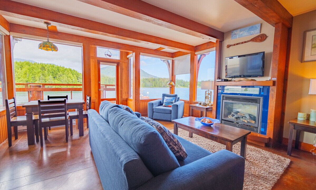 Photo of Livingroom in Ucluelet