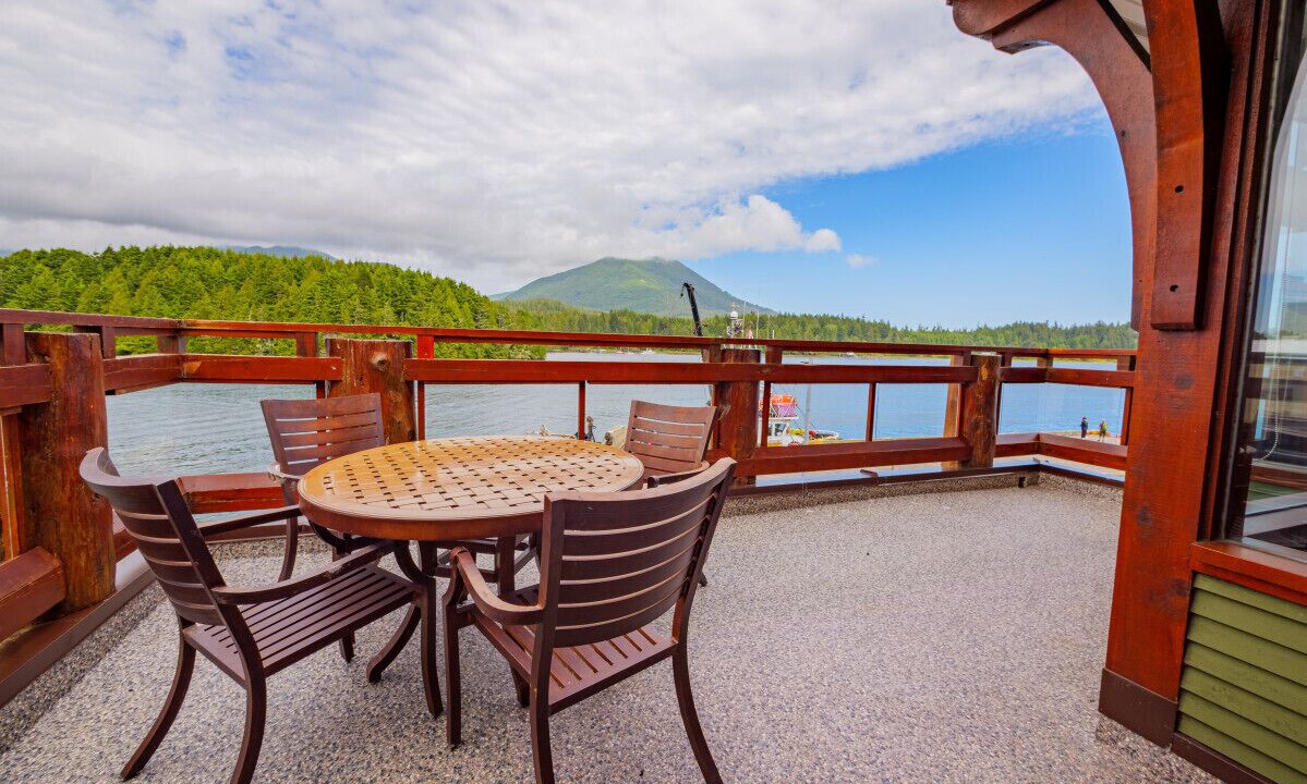 Photo of Patio Balcony in Ucluelet