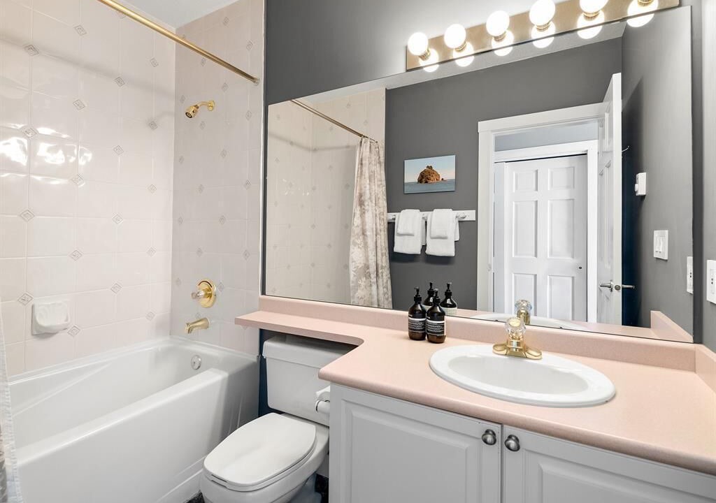 Photo of Bathroom in Village North