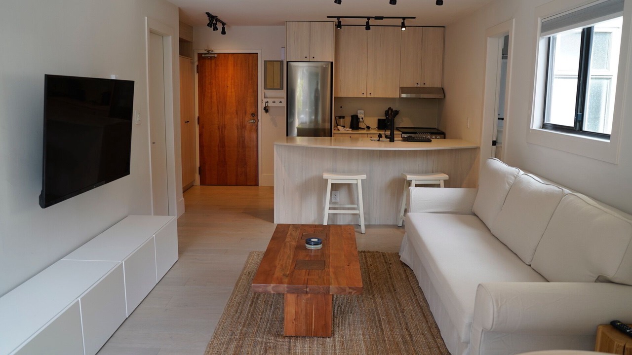 Photo of Livingroom in Kitsilano