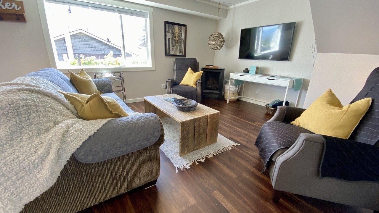 Photo of Livingroom in Central Okanagan