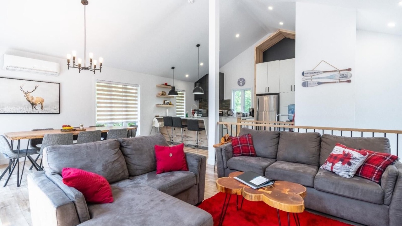 Photo of Livingroom in Saint-Alphonse-Rodriguez