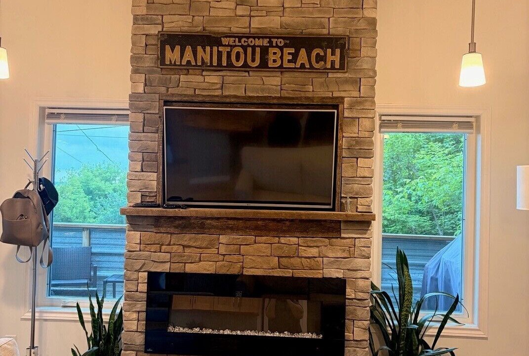 Photo of Livingroom in Manitou Beach