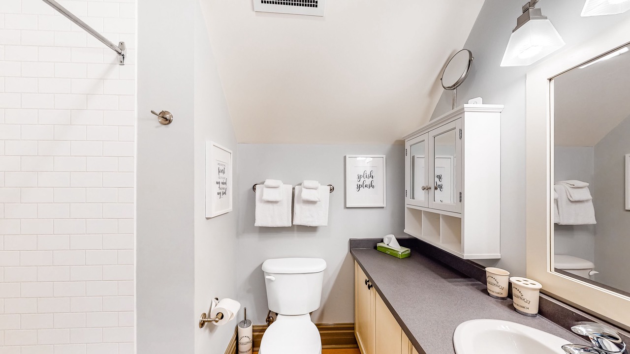 Photo of Bathroom in The Blue Mountains