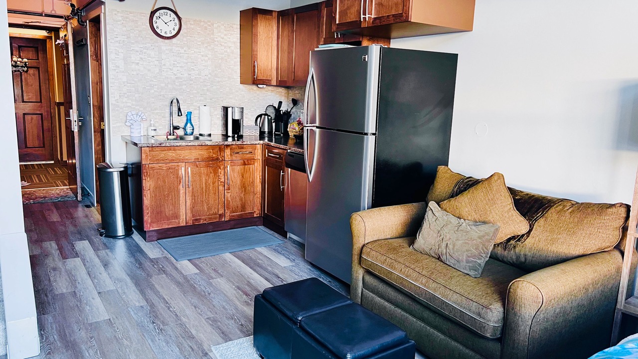 Photo of Livingroom in Okanagan-Similkameen