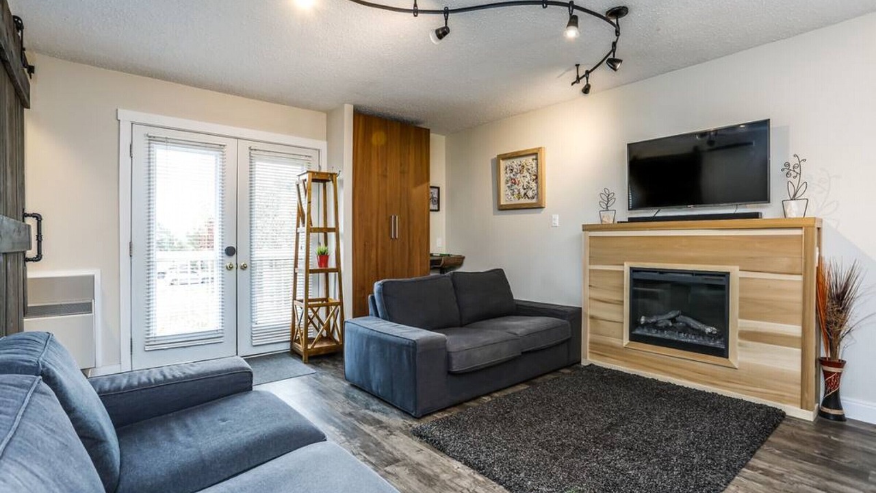 Photo of Livingroom in Collingwood