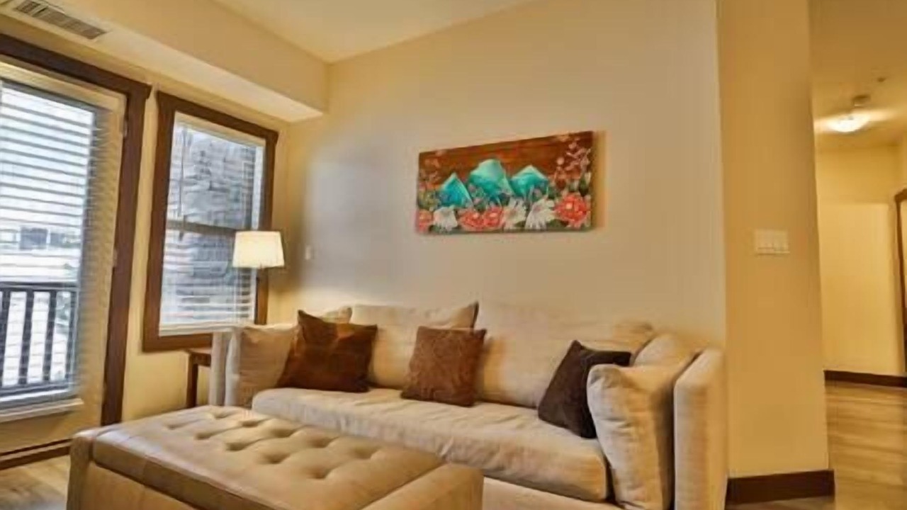 Photo of Livingroom in East Kootenay