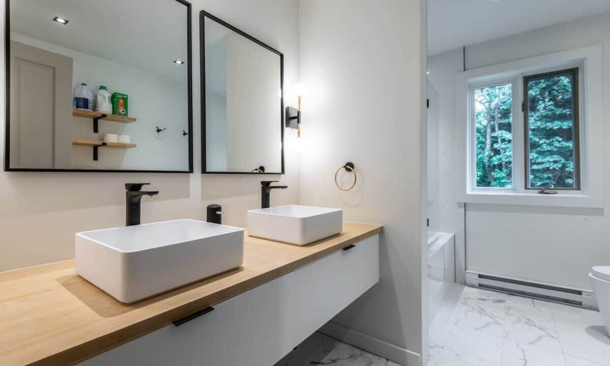 Photo of Bathroom in Lac-Superieur