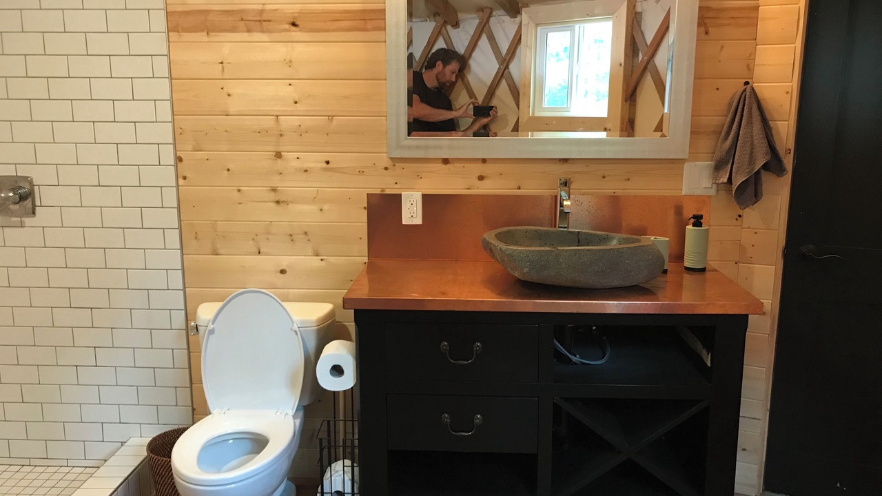 Photo of Bathroom in Golden