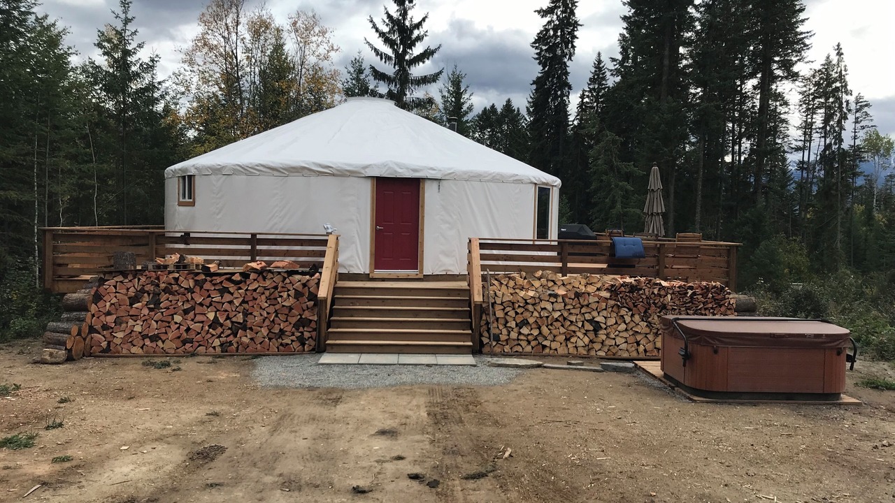 Photo of Outdoor in Golden