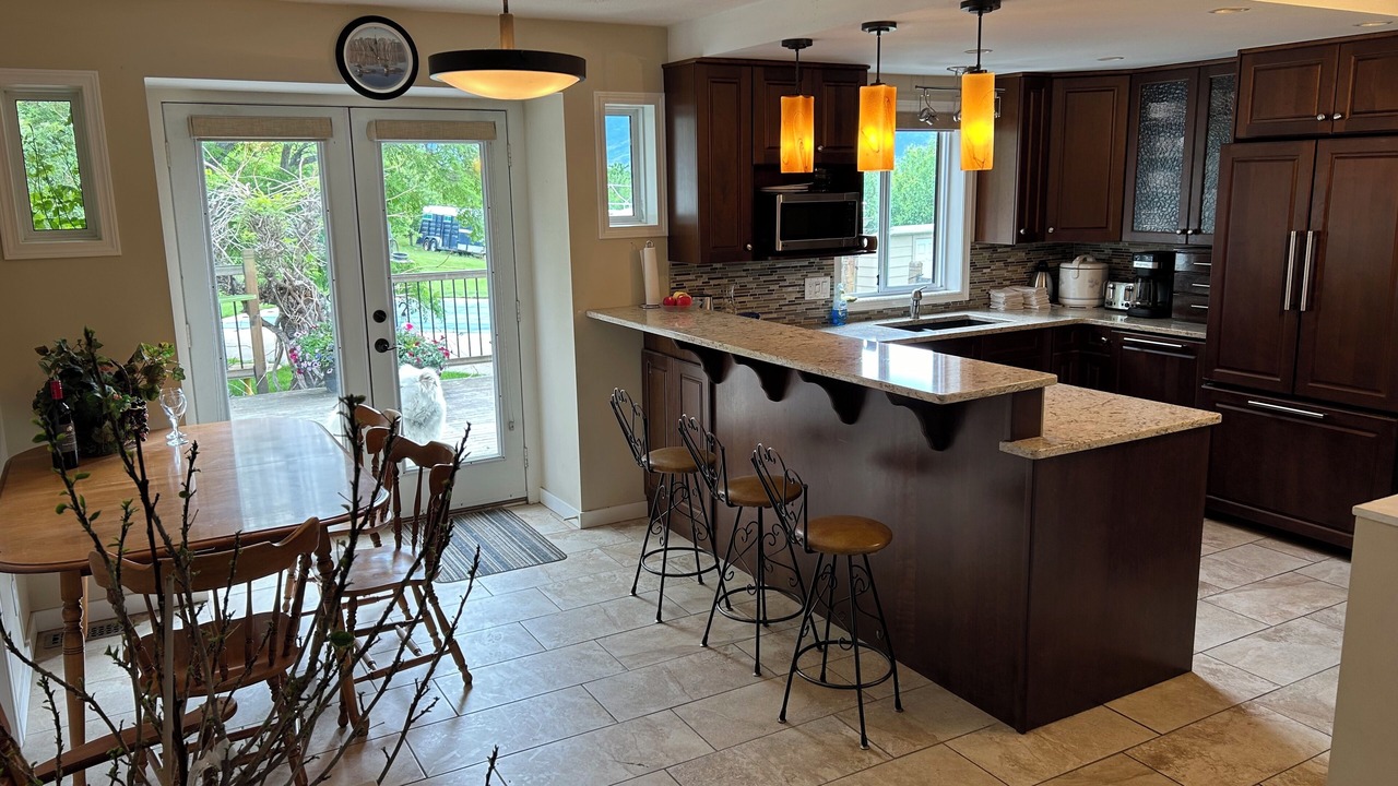 Photo of Kitchen in Okanagan-Similkameen