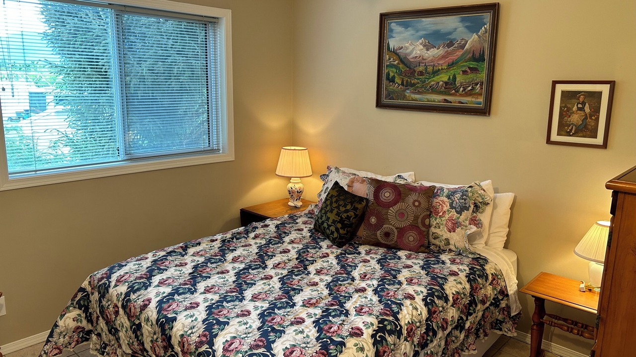 Photo of Bedroom in Okanagan-Similkameen