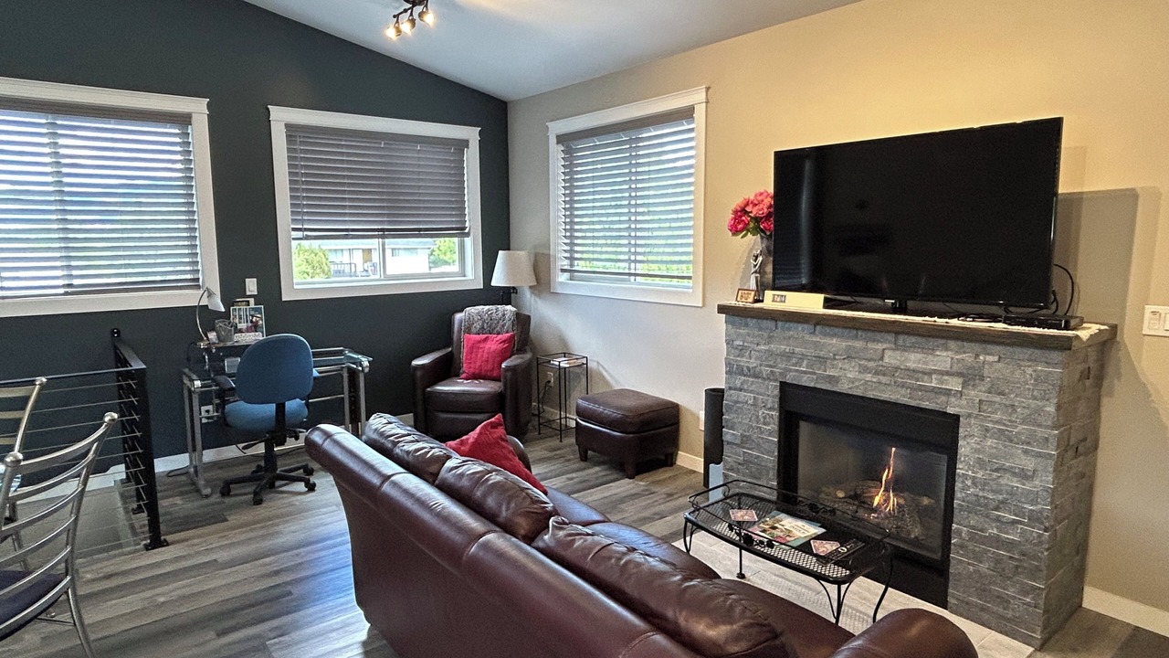Photo of Livingroom in Vernon