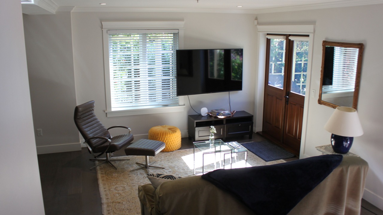 Photo of Livingroom in Kitsilano