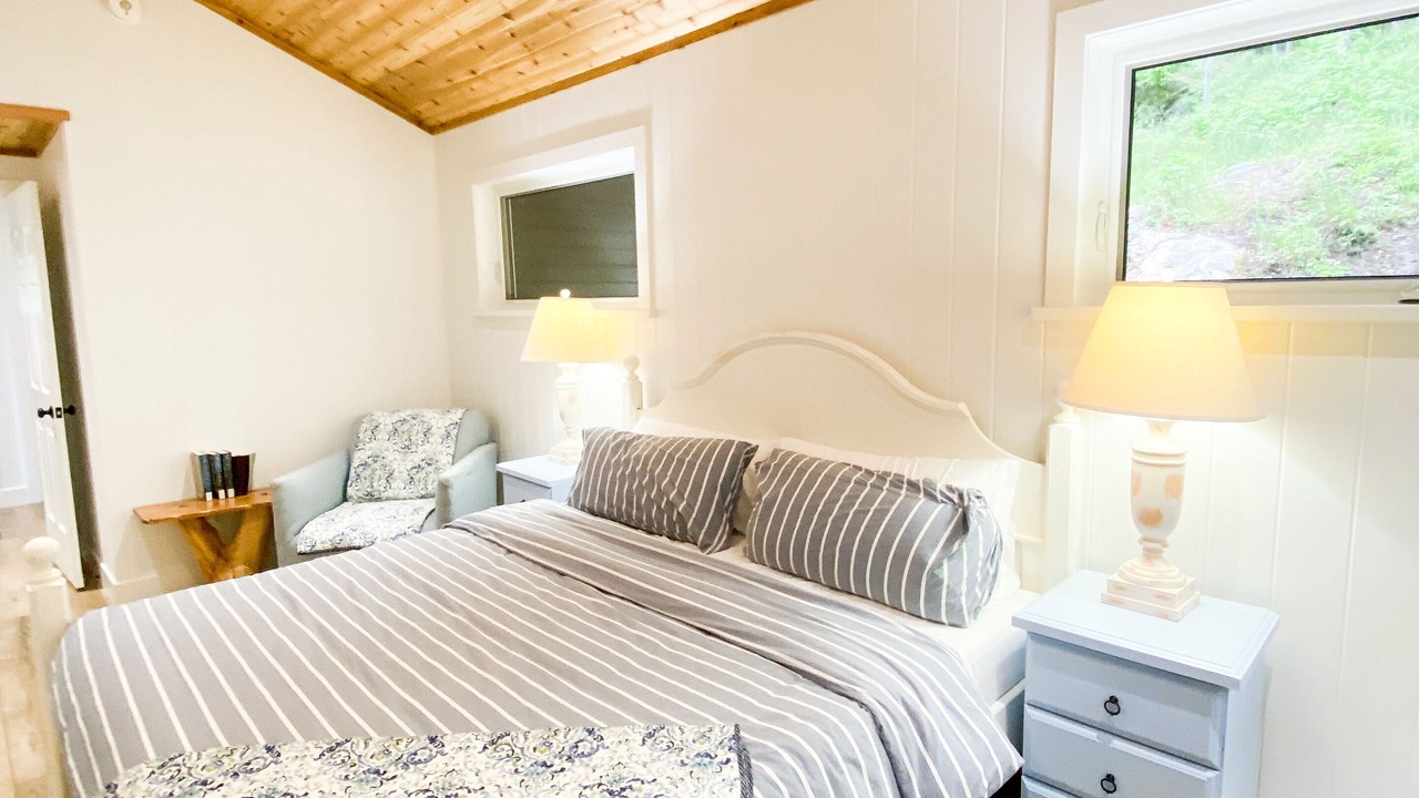 Photo of Bedroom in Port Carling