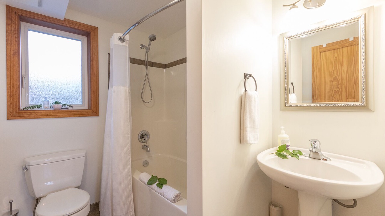 Photo of Bathroom in Ucluelet