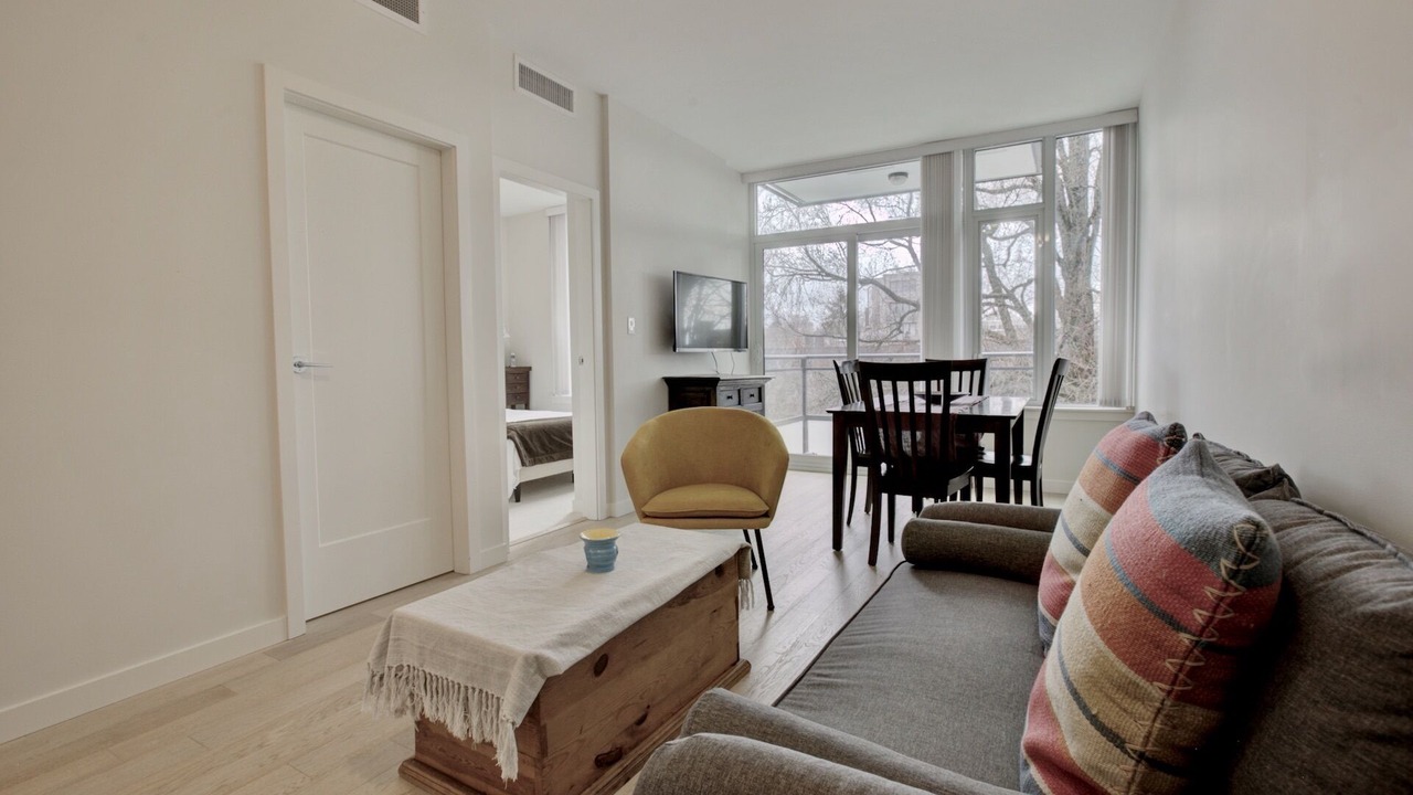 Photo of Livingroom in Kitsilano